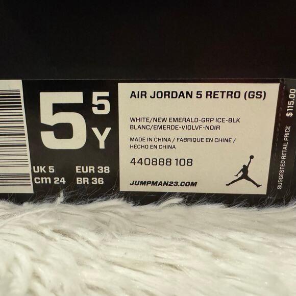 Air Jordan Kid’s Retro Grape 5’s Size 5.5 - Picture 10 of 10